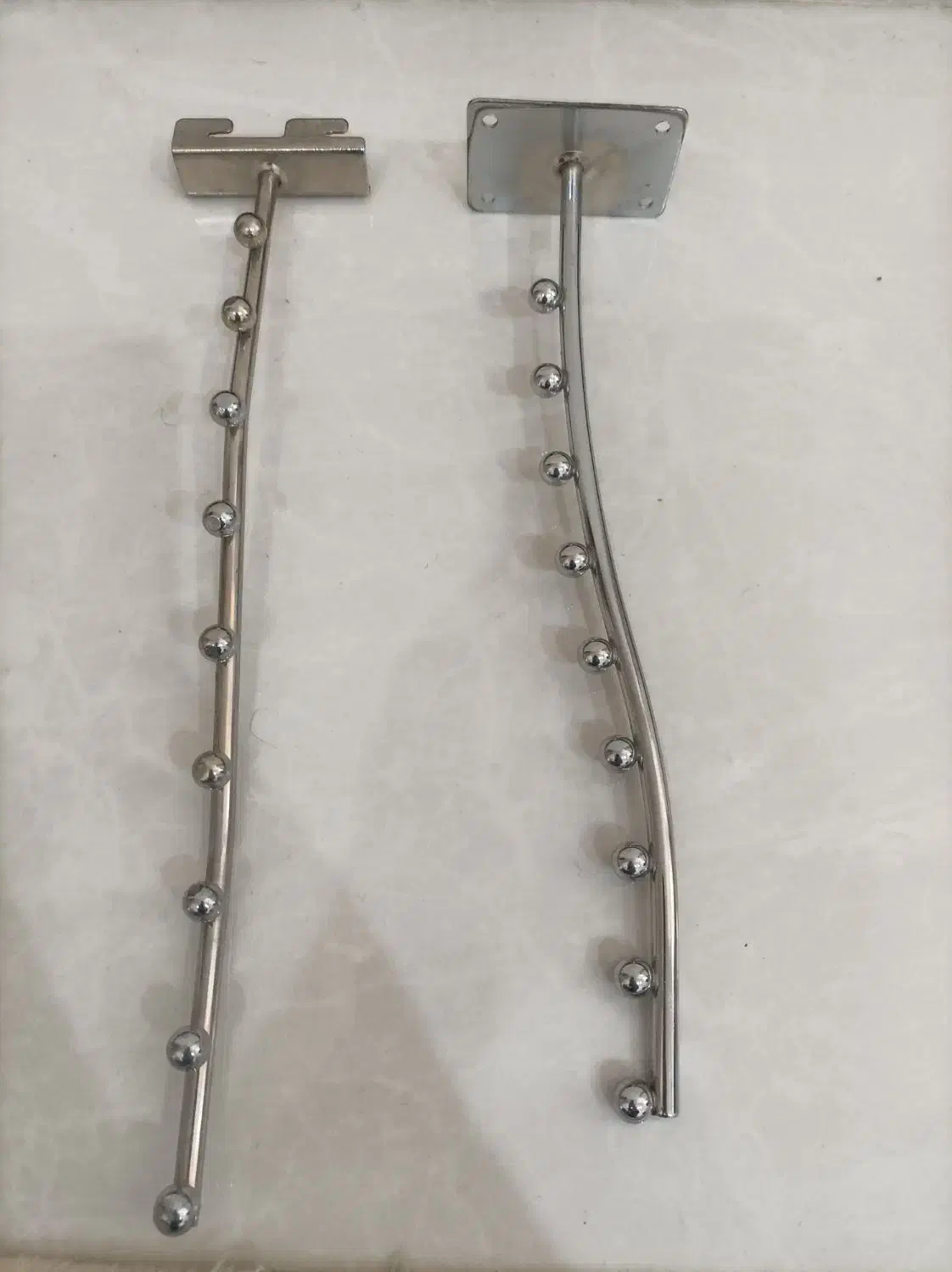 رگال و چوب آویز|بندرخت و رخت‌آویز|ایلام, |دیوار