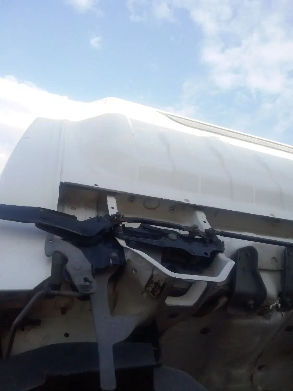 ایسوزو چهارچراغ مدل 85 بدون رنگ|خودرو سنگین|بوکان, |دیوار