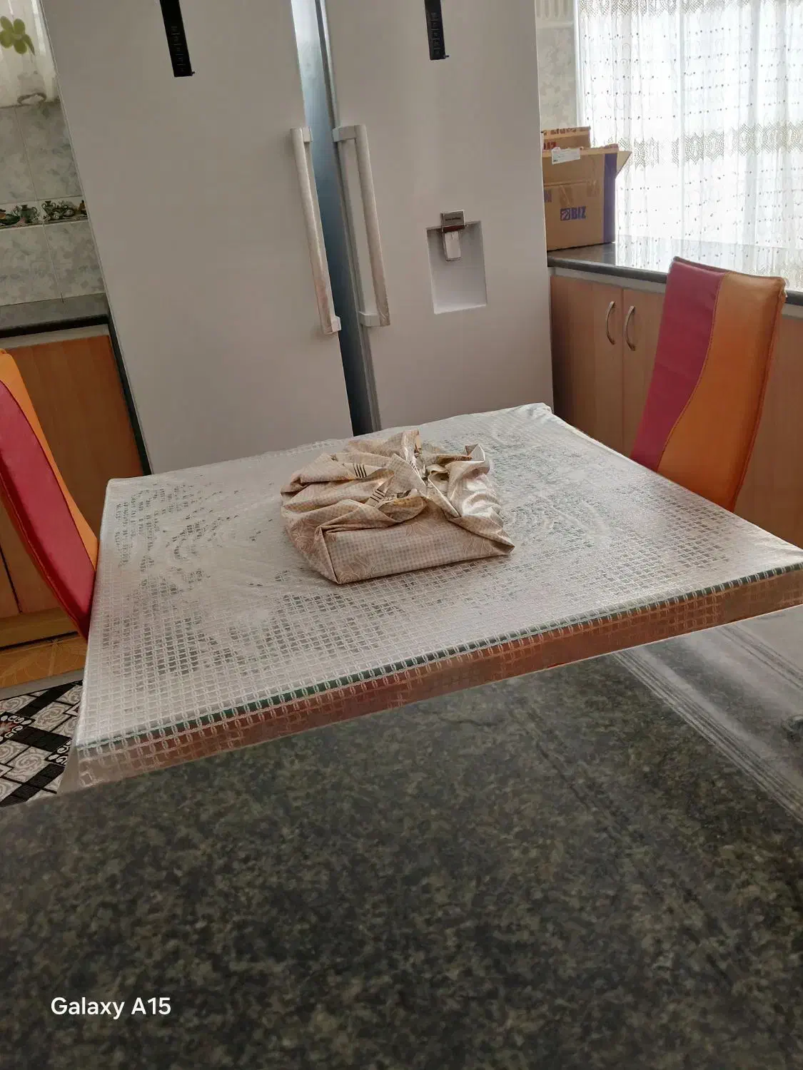 میز ناهارخوری. ۴نفره|میز و صندلی غذاخوری|لالجین, |دیوار