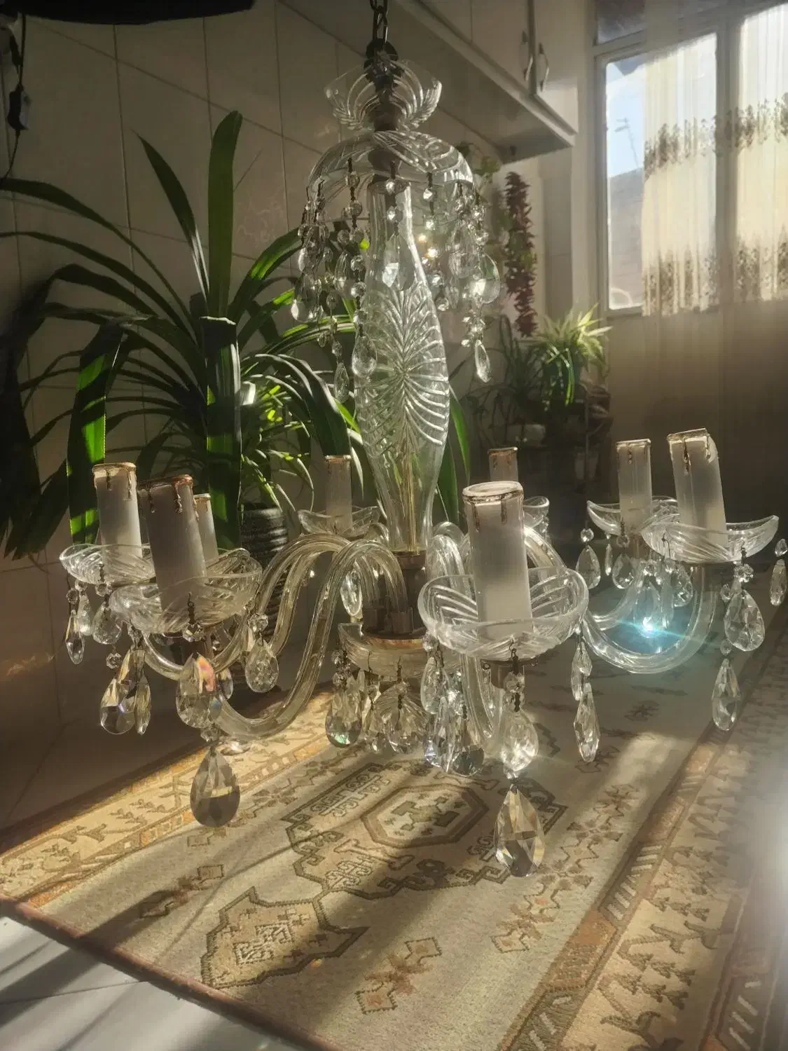 لوستر 8شاخه زیبا|لوستر و چراغ آویز|مشهد, یوسفیه (شهرک غرب)|دیوار