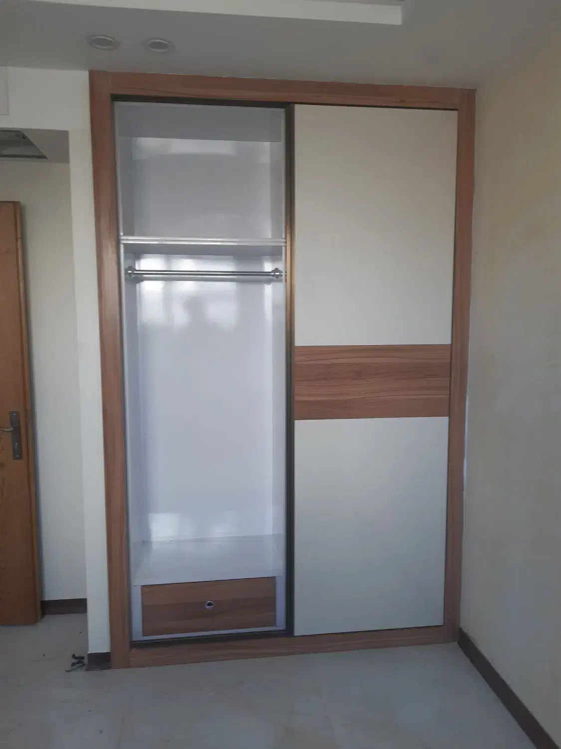 فروش و طراحی و نصب کمد دیواری|جاکفشی، کمد، دراور|اصفهان, سرتاوه|دیوار