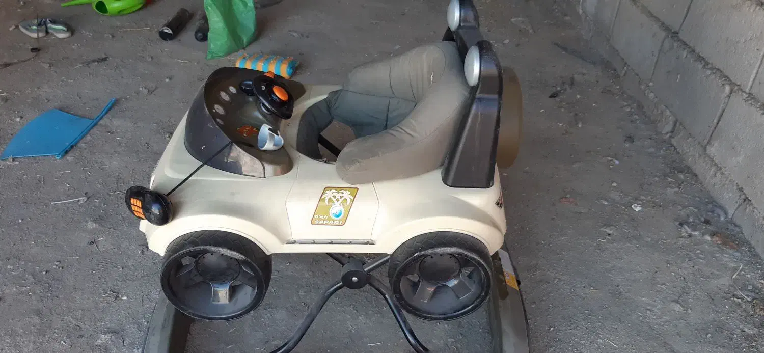 روروئک|کالسکه و لوازم جانبی|بروجرد, |دیوار