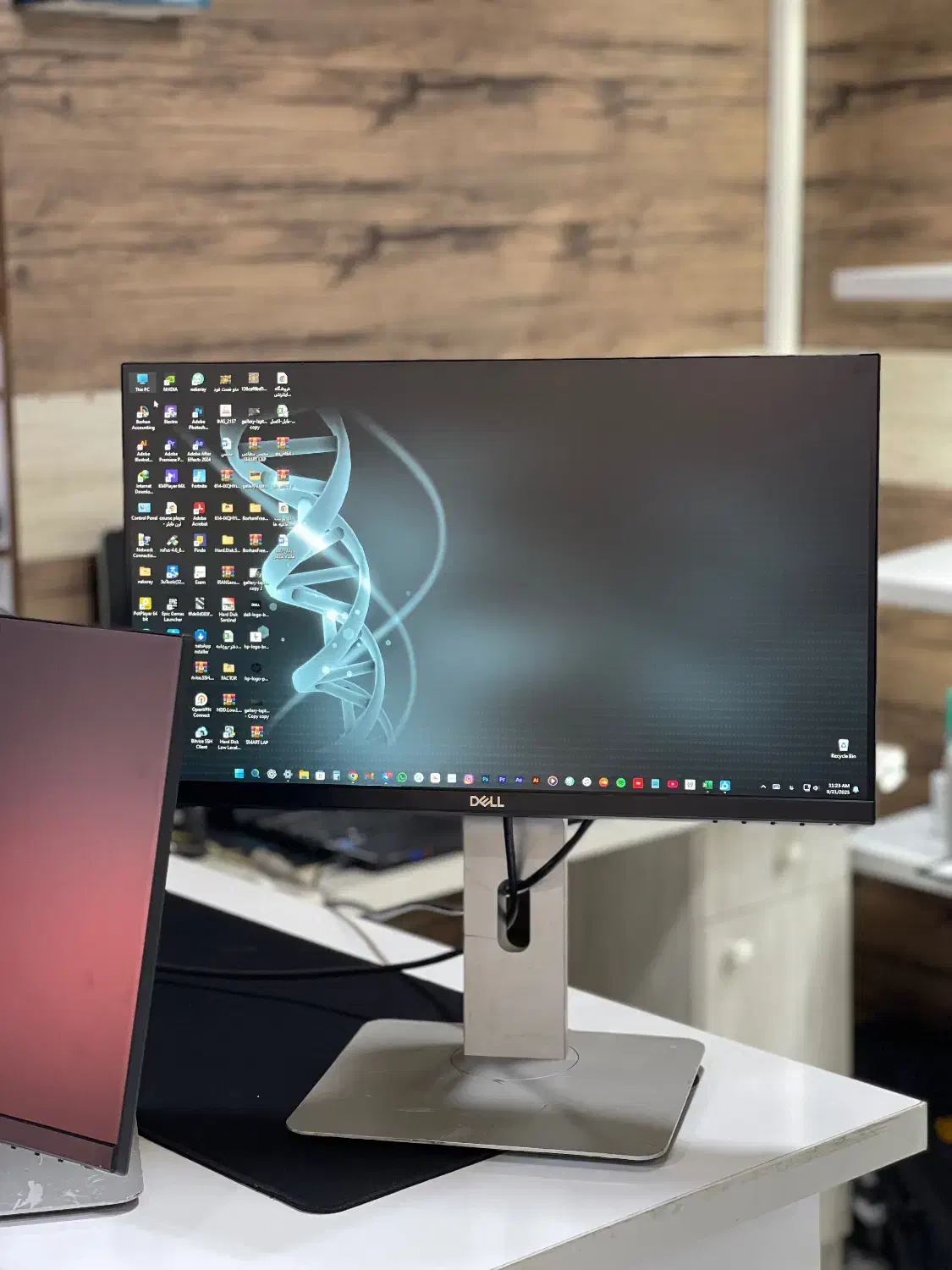 مانیتور DELL 22 اینچ FHD LED بدون حاشیه|قطعات و لوازم جانبی رایانه|اسلام‌‌آباد غرب, |دیوار