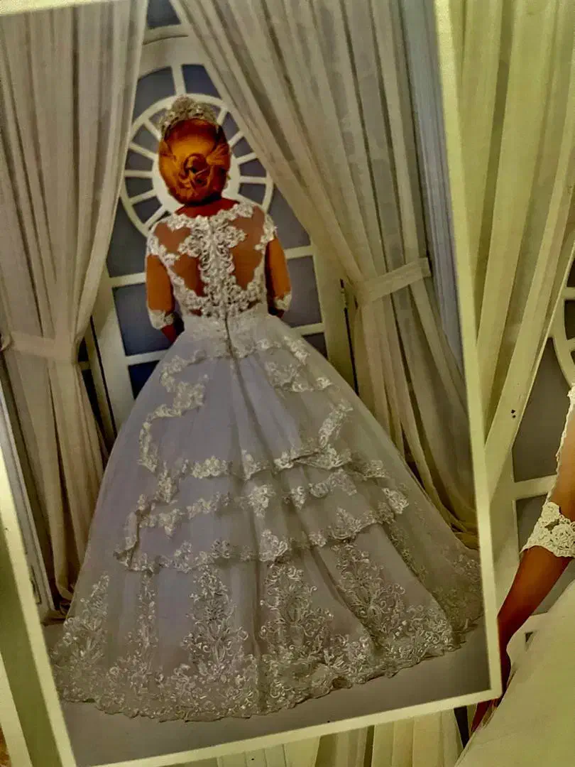 لباس عروس|لباس|تربتحیدریه, دیزقند|دیوار