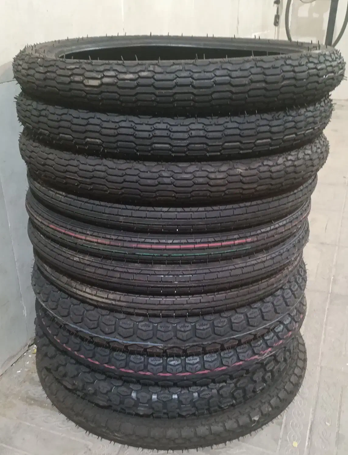 لاستیک فروشی حجت|قطعات یدکی و لوازم جانبی|کشکوئیه, |دیوار