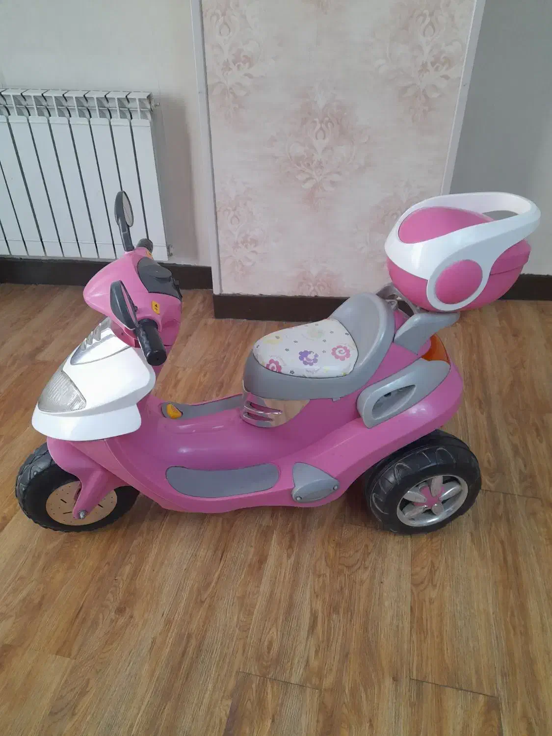 موتورشارژی قیمت ۳۲۰۰،۰۰۰ تومان باقرلو|اسباببازی بچه|تهران, طرشت|دیوار