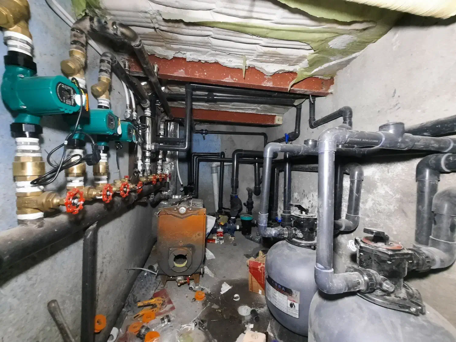 موتورخانه،پمپ آب منزل لولهکشی استخر و عایق نانو|خدمات پیشه و مهارت|نیشابور, امین اسلامی|دیوار