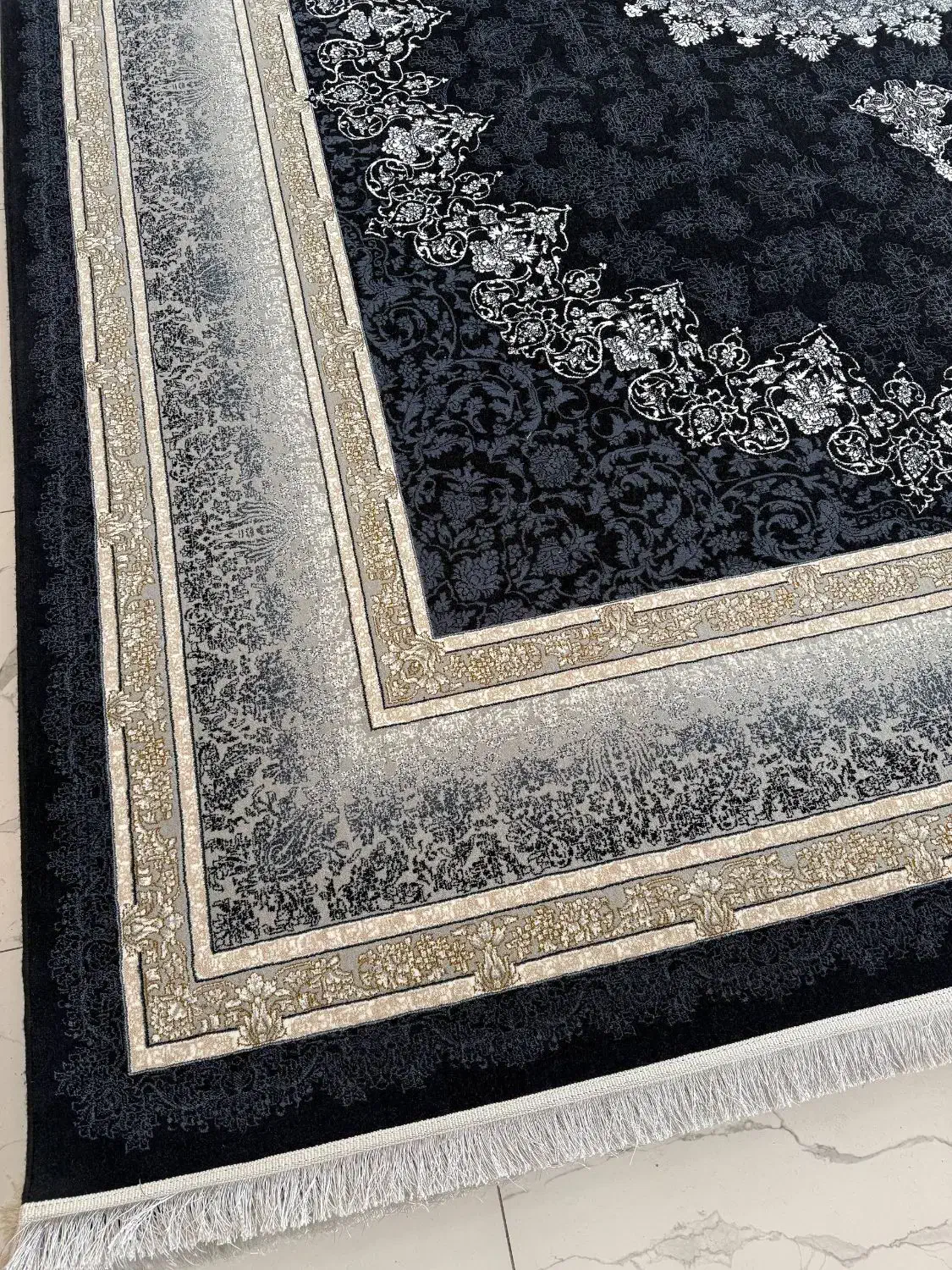 فرش ۱۲ متری ۱۲۰۰ شانه تعداد محدود در ایذه|فرش|ایذه, |دیوار