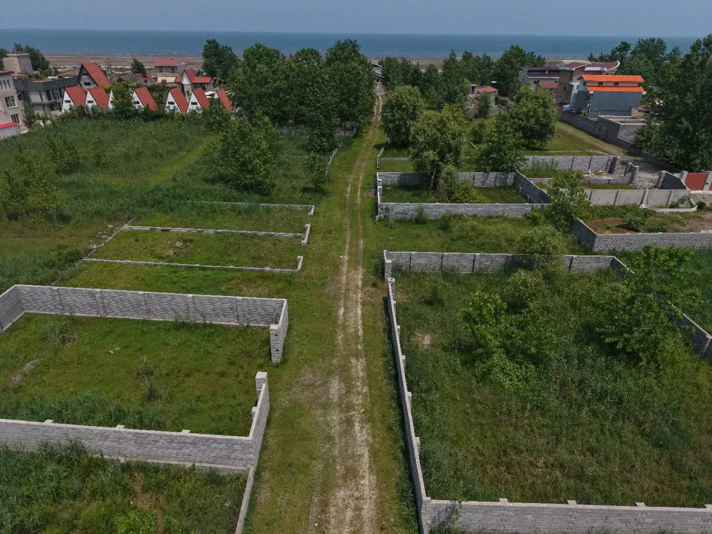 215 متر زمین ساحلی قابل ساخت|فروش زمین و ملک کلنگی|رشت, کاکتوس|دیوار