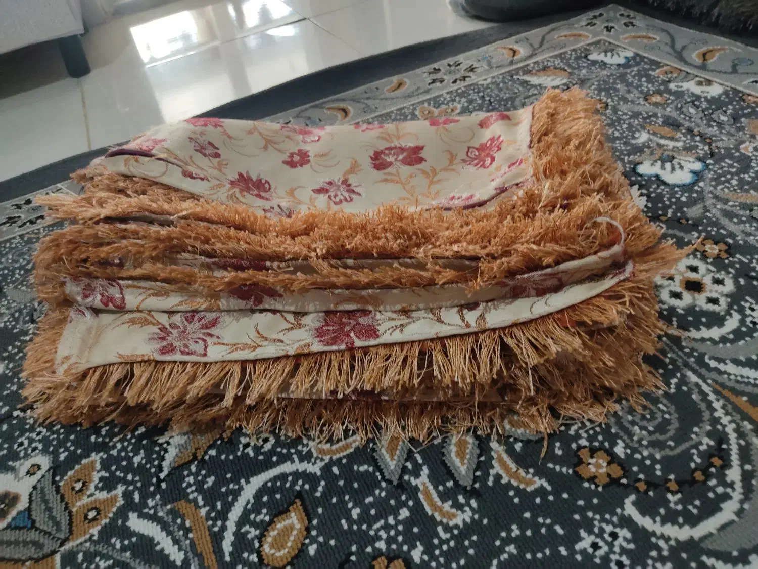 جلد بالش|رختخواب، بالش، پتو|کوهدشت, |دیوار