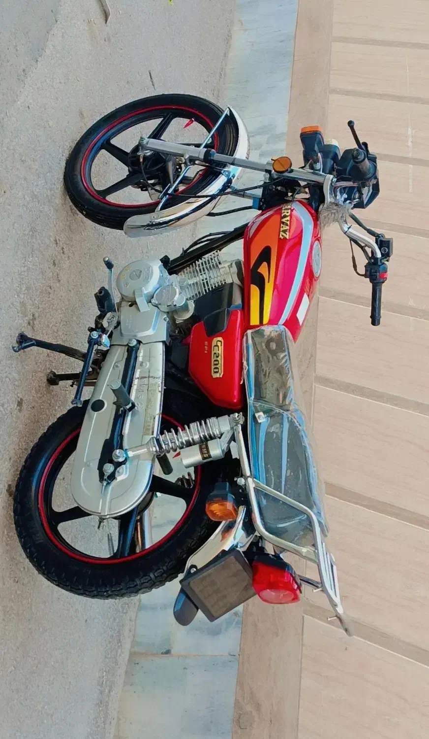 یک دستگاه موتور 200|موتورسیکلت|شاهین‌شهر, گزبرخوار|دیوار