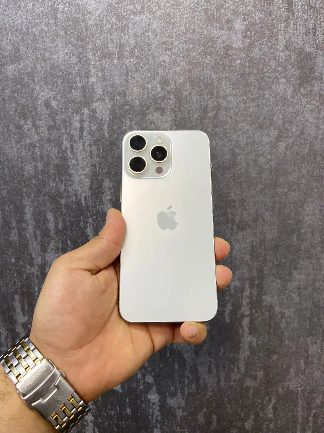 اپل ایفون /۱۵پرومکس/رنگ سفید /بدون ریجستر/باطری۹۸|موبایل|اصفهان, مفتح|دیوار