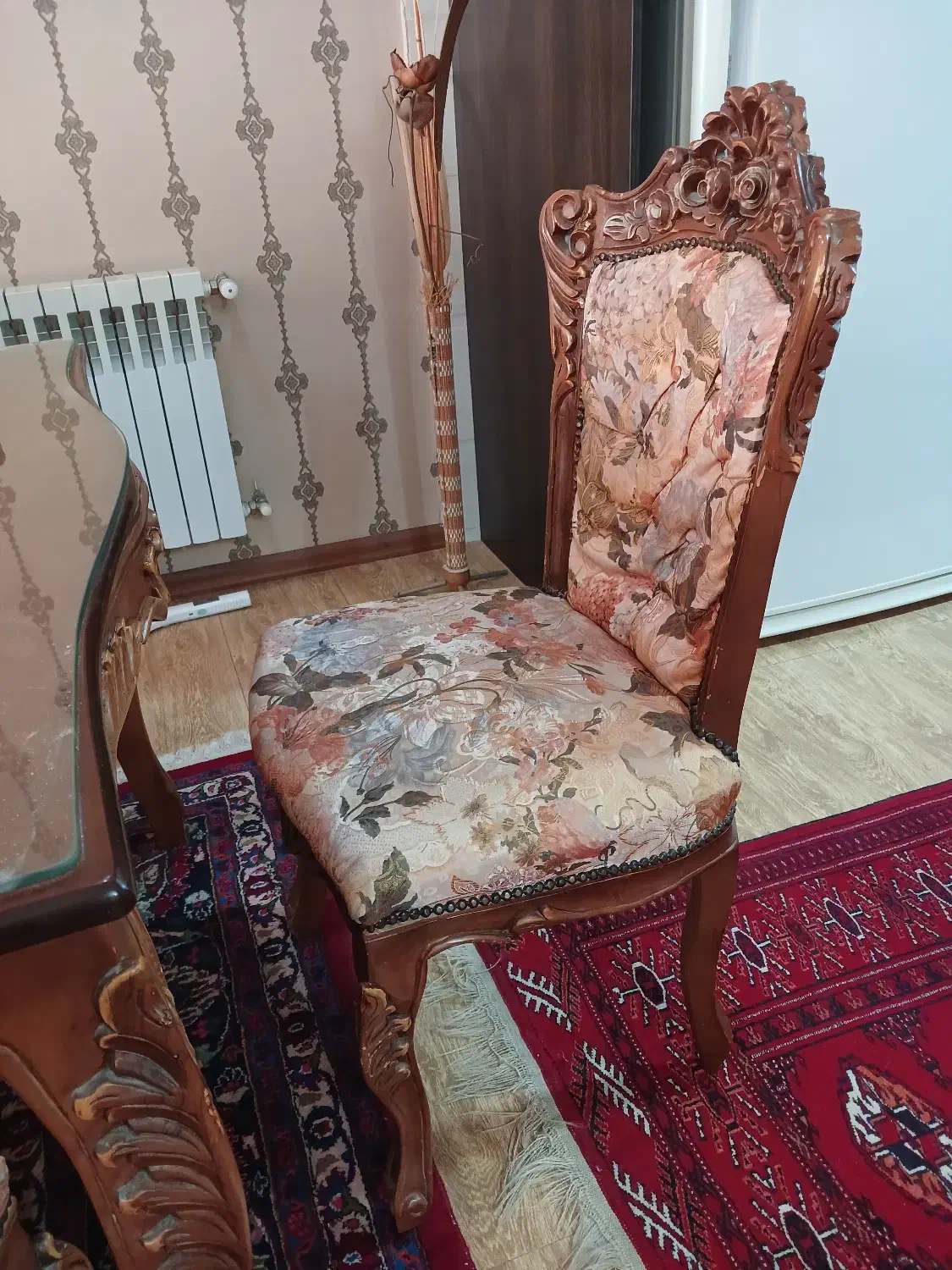 صندلی و میز نهارخوری ۱۰ نفره با چوب گردو|میز و صندلی غذاخوری|گنبد کاووس, |دیوار