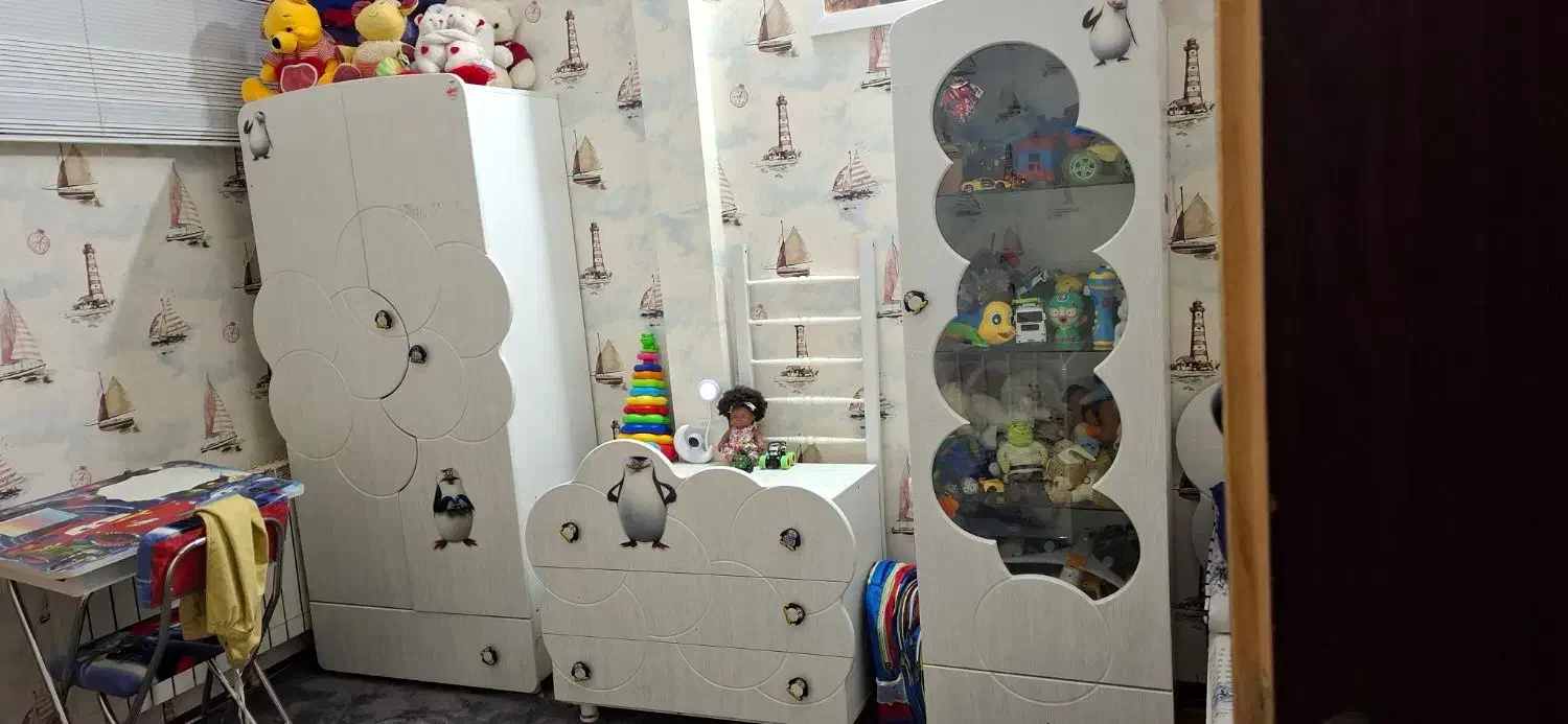 سرویس تخت وکمد نوجوان|تخت و سرویس خواب|مشهد, هفت تیر (نه دره)|دیوار