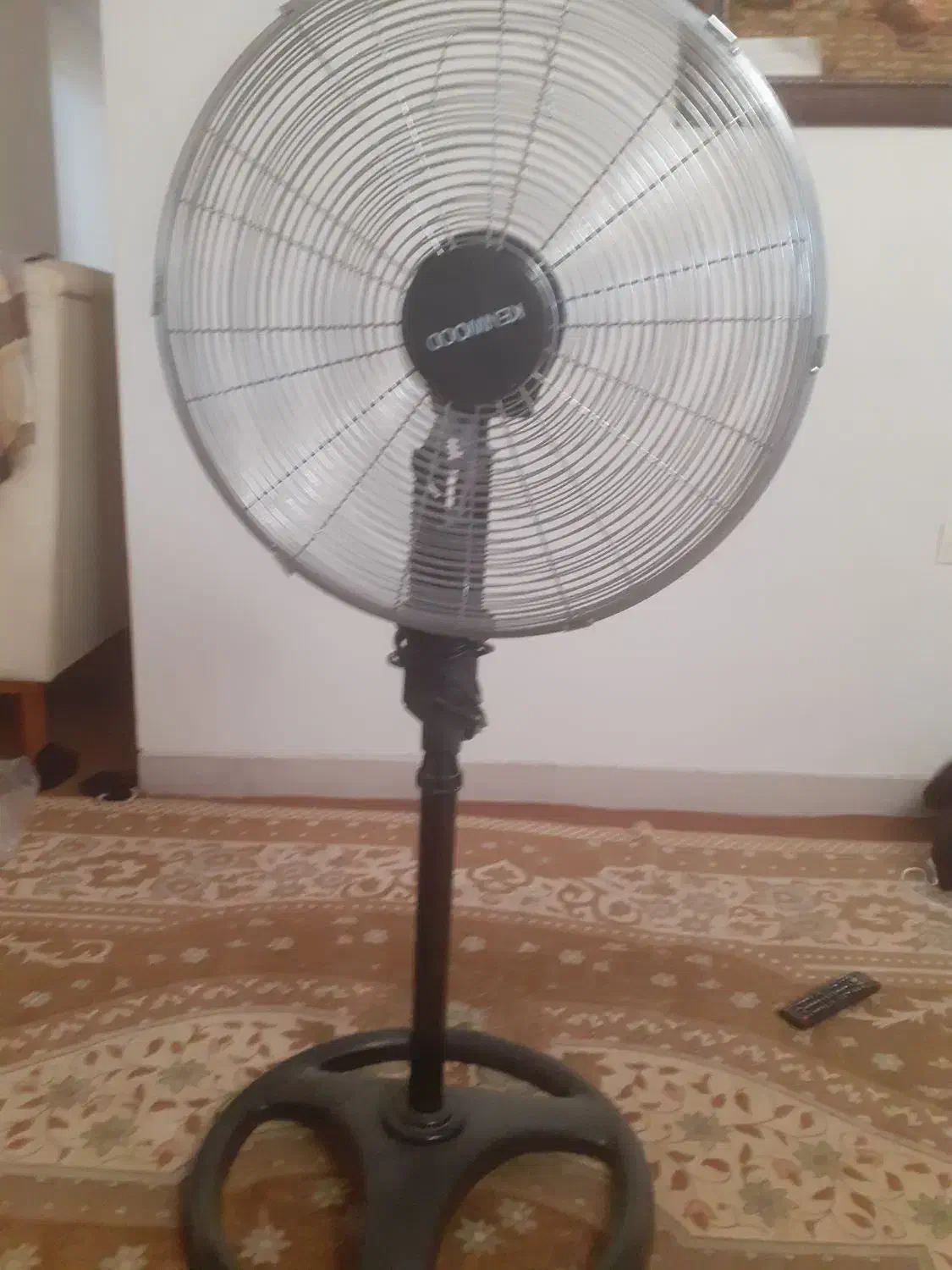 فروش پنکه ایستاده|پنکه و تصفیهکنندهٔ هوا|یزد, |دیوار