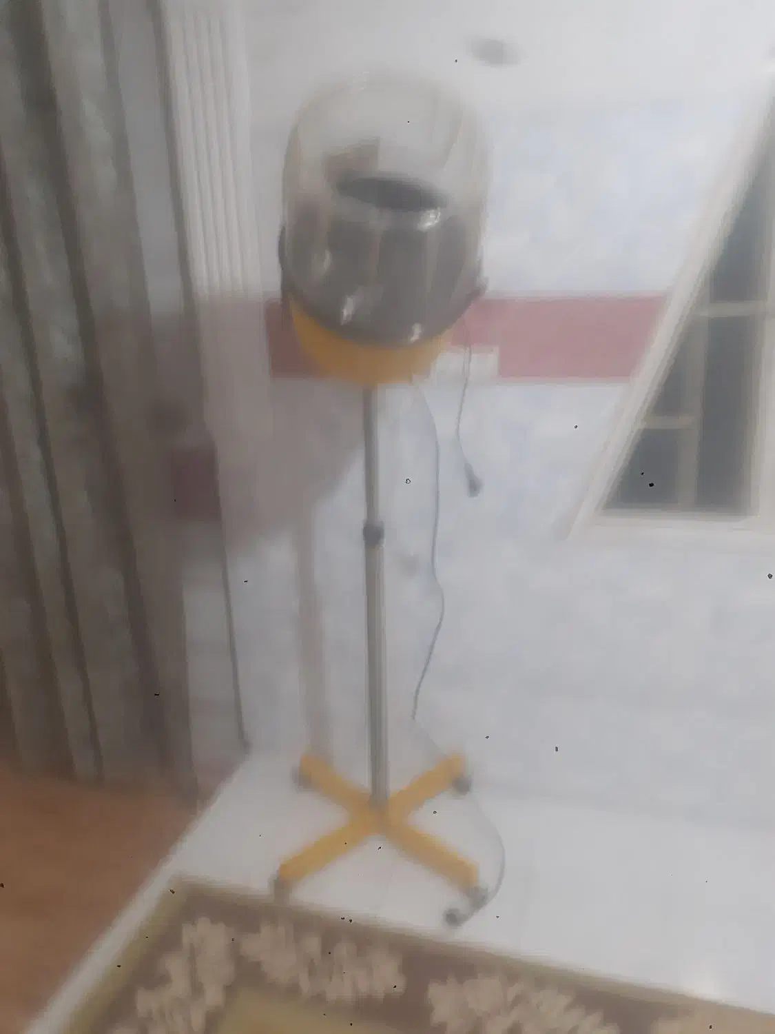 سشوارارایشگاه|آرایشگاه و سالن‌های زیبایی|اقبالیه, |دیوار