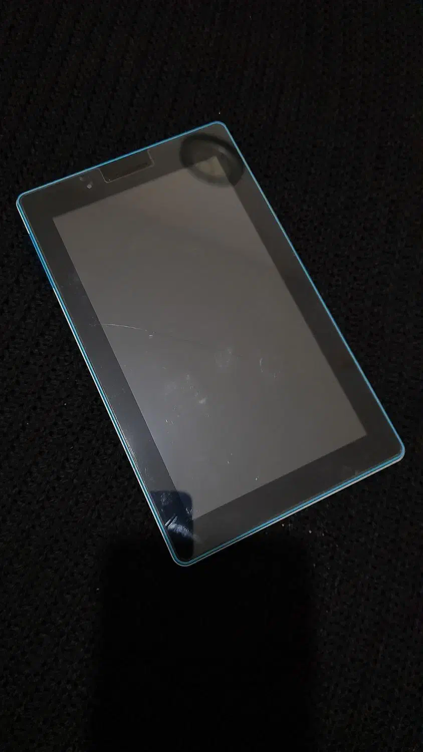 تبلت لنوو|تبلت|تهران, خواجه نظام الملک|دیوار