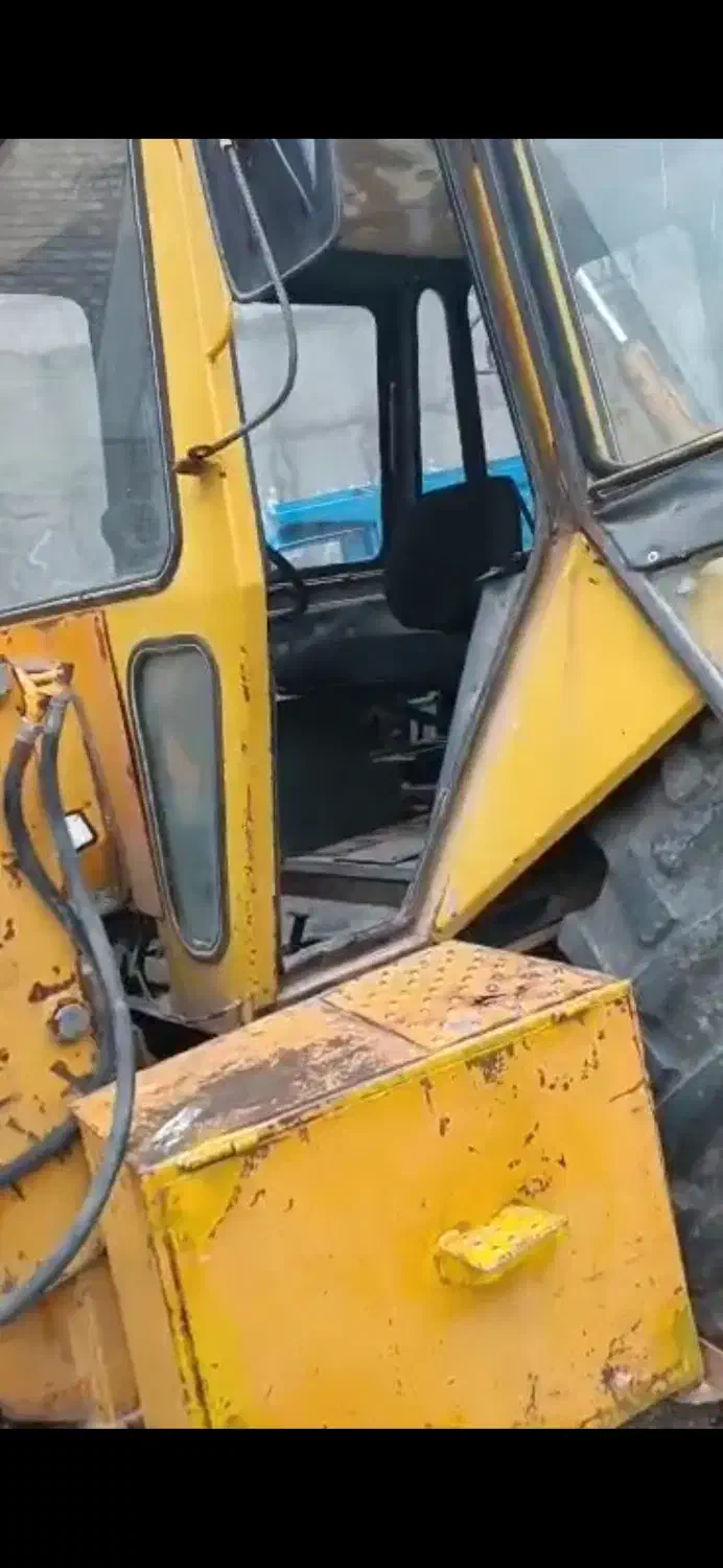 ببل بکهو  سالم و سر حال کم کارکرد تک دیفرانسیل|خودرو سنگین|بازرگان, |دیوار