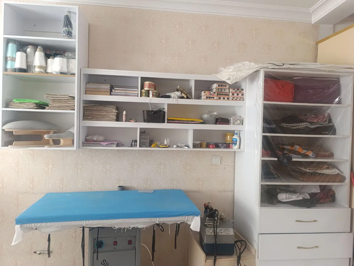 شلف و میز کار از جنس ام دی آف در حد نو بدون خط و|کتابخانه، شلف، قفسههای دیواری|تهران, تهرانسر مرکزی|دیوار