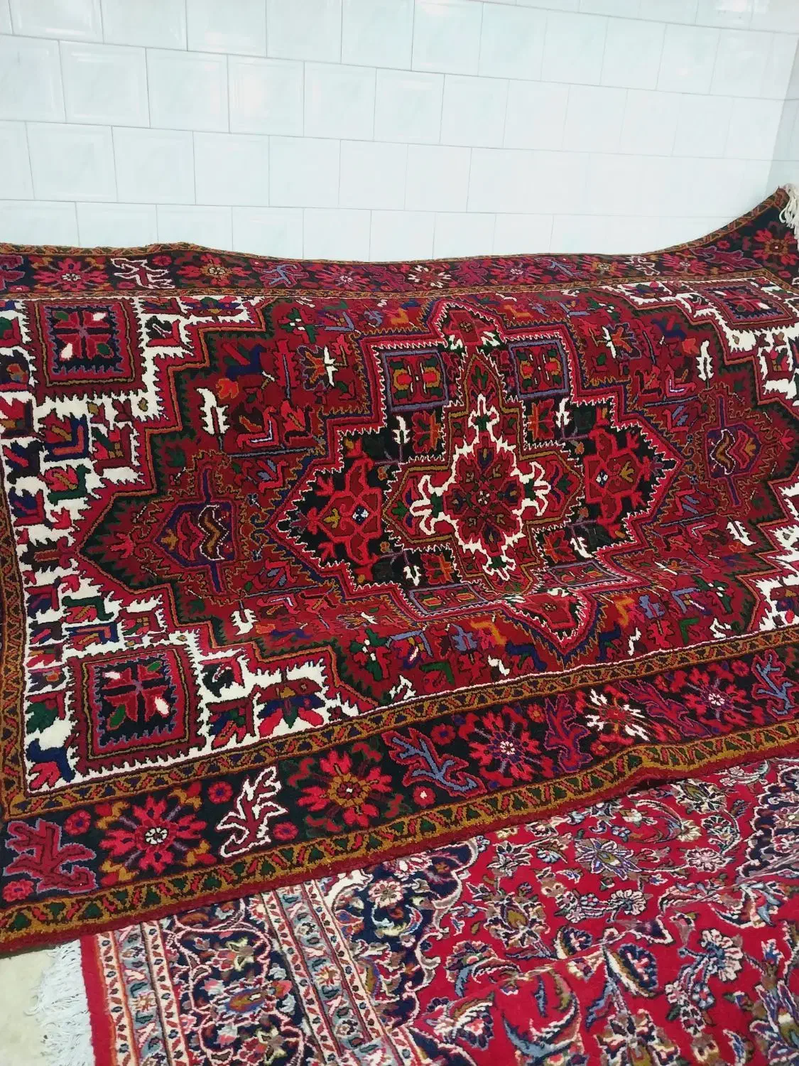 فرش دستبافت جفت شیش متری|فرش|بناب, |دیوار