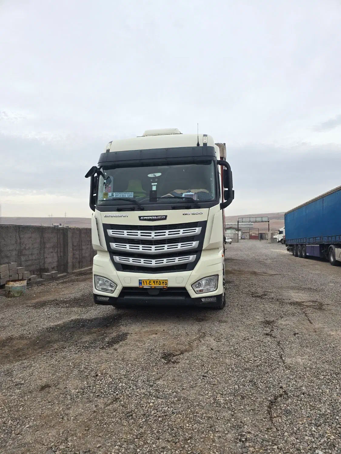 کشنده|خودرو سنگین|میانه, |دیوار