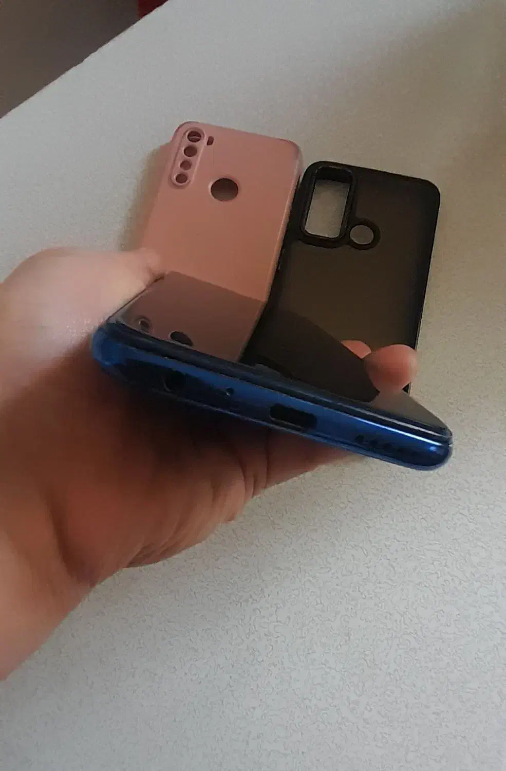 گوشی|موبایل|اقبالیه, |دیوار