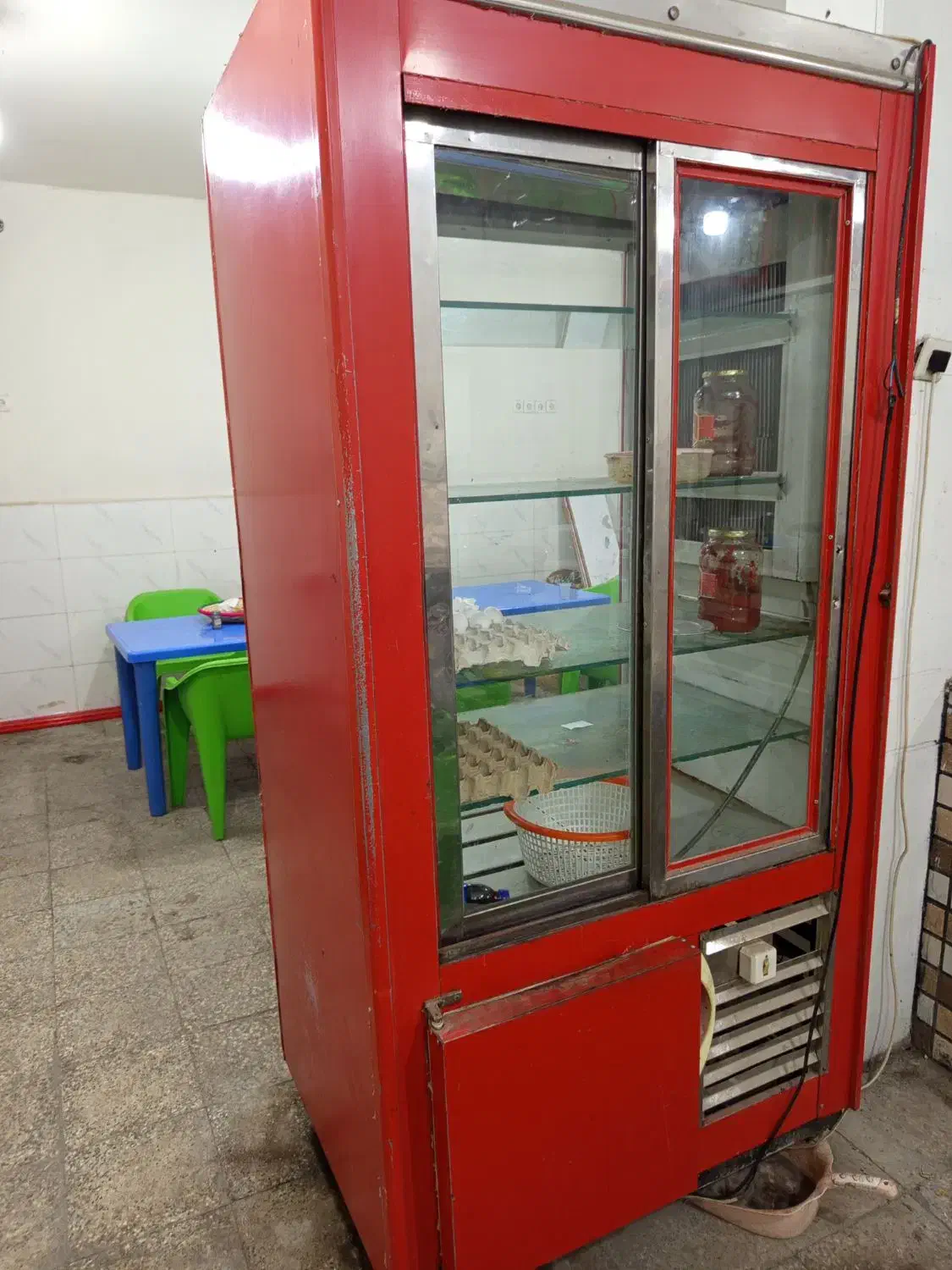 یخچال ویترینی وفر طرح گاز|کافی‌شاپ و رستوران|باوی, |دیوار