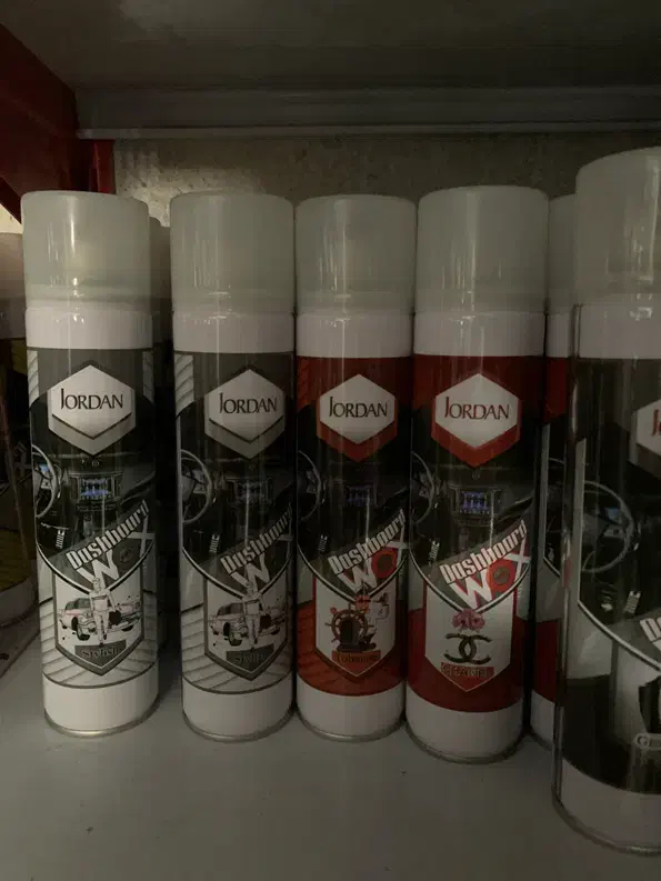 اسپری براق کننده لاستیک و داشبورد|قطعات یدکی و لوازم جانبی|شیراز, منطقه هوایی شهید دوران|دیوار