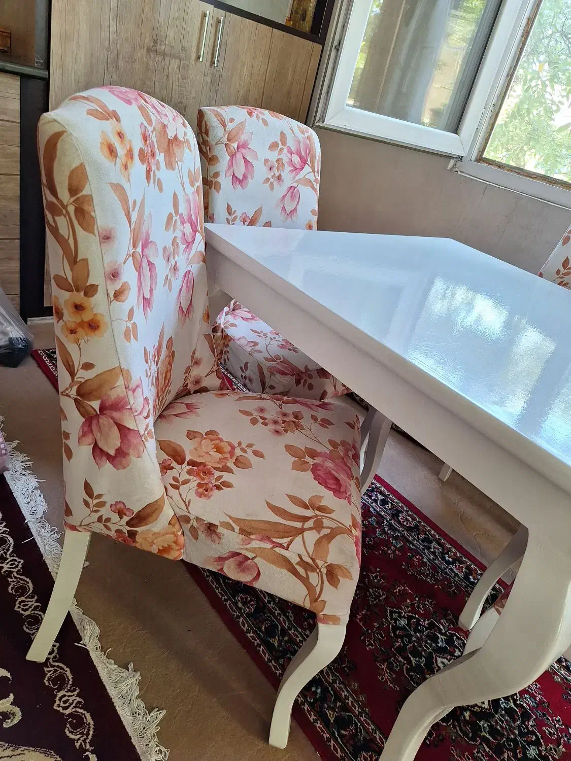 میز نهار خوری ۴ نفره چوبی|میز و صندلی غذاخوری|مشهد, شهرک رازی (شهرک غرب)|دیوار