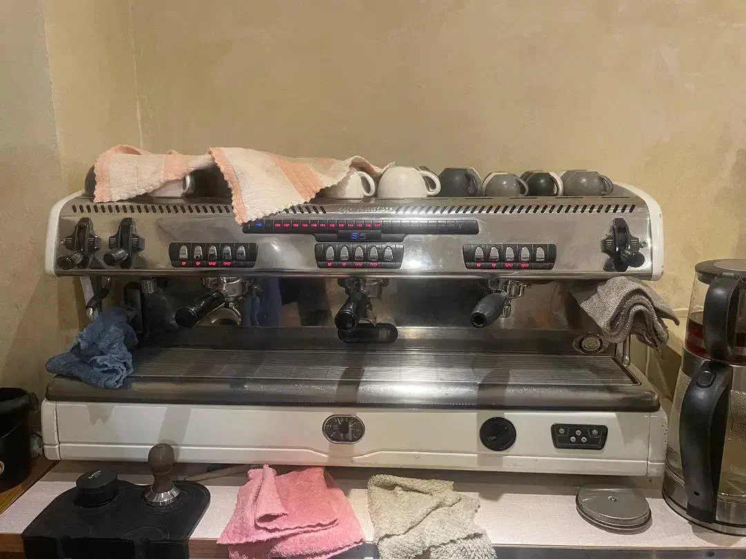 دستگاه اسپرسوساز لاسپازیاله|کافیشاپ و رستوران|ساری, |دیوار