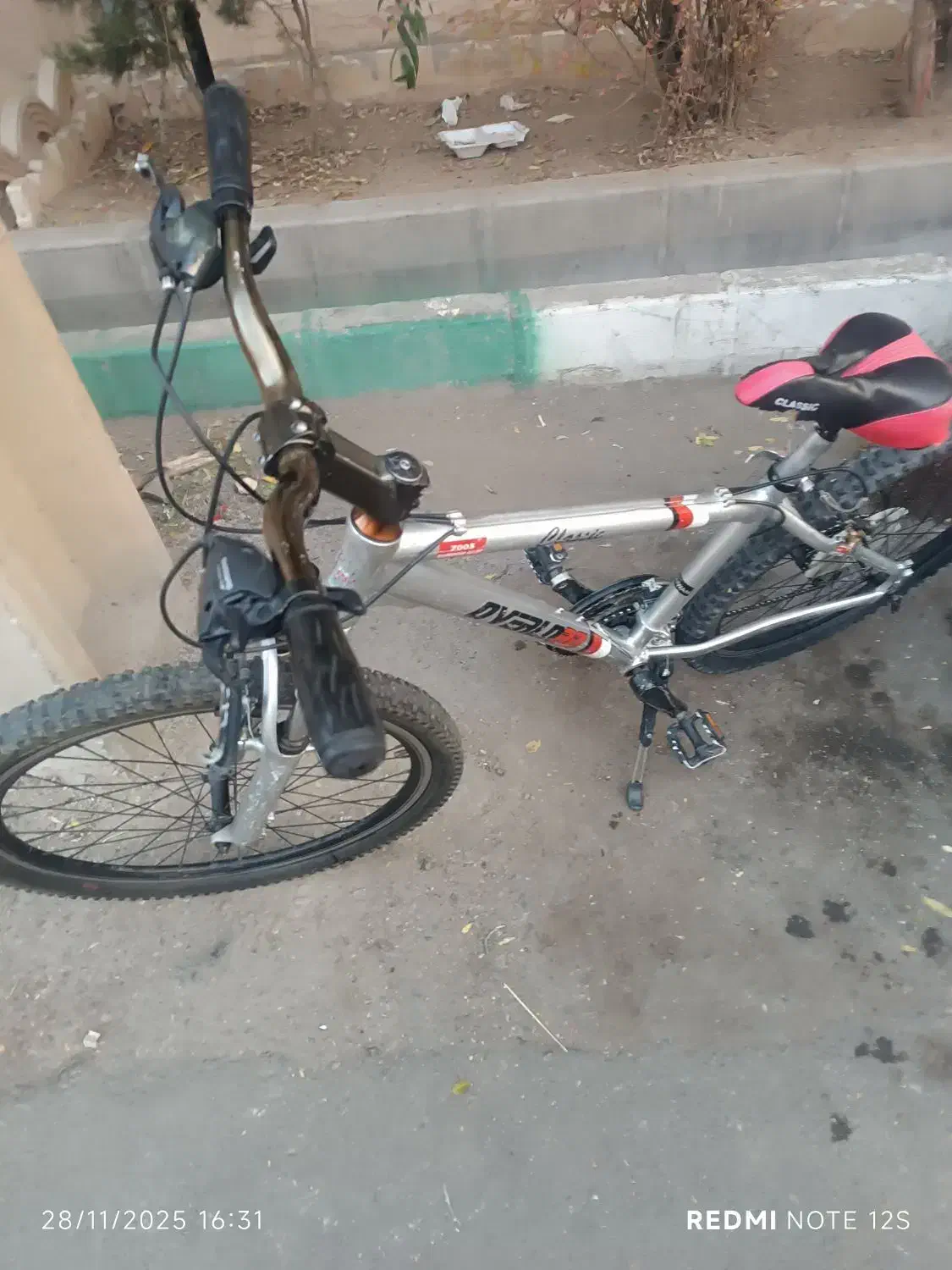 دوچرخه المنیوم دندهای|دوچرخه، اسکیت، اسکوتر|رودهن, |دیوار