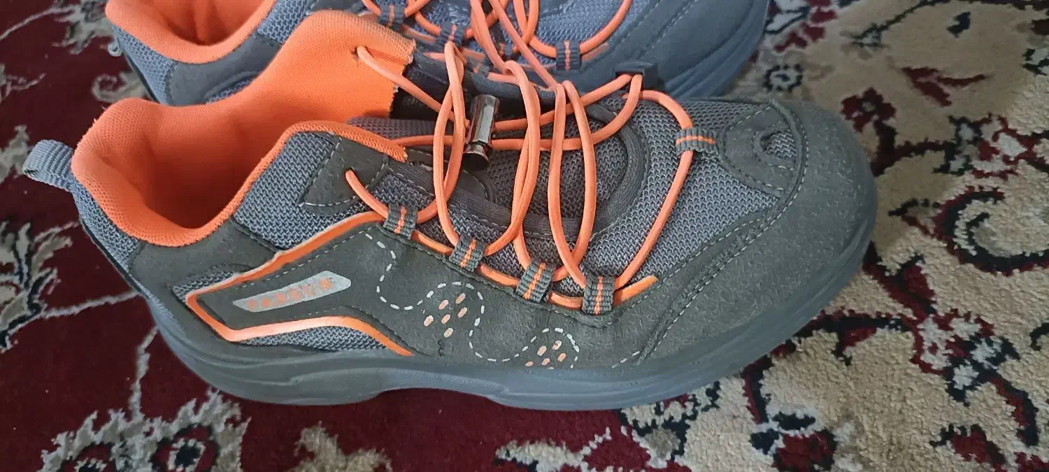 کفش اسپرت|کیف، کفش، کمربند|زابل, |دیوار