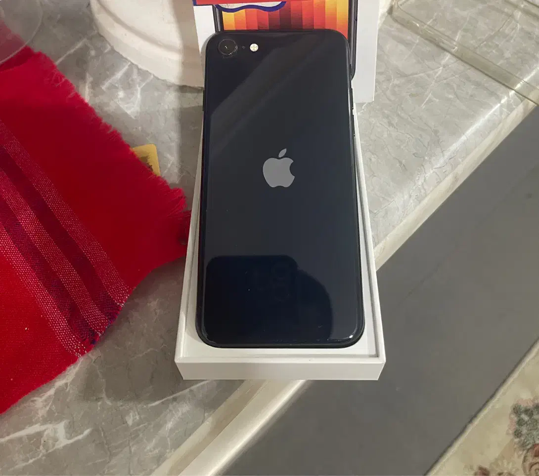 گوشی آیفون Se2022معاوضه هم دارم|موبایل|تهران, مشیریه|دیوار