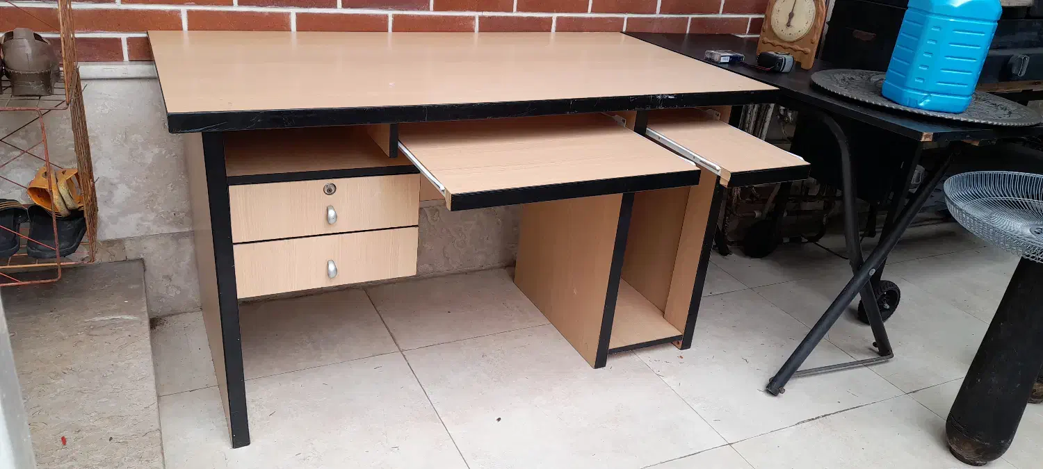 میز مدیریتی - میز کامپیوتر ۲۰۰۰۰۰۰ تومان|میز تحریر و کامپیوتر|نوشهر, |دیوار