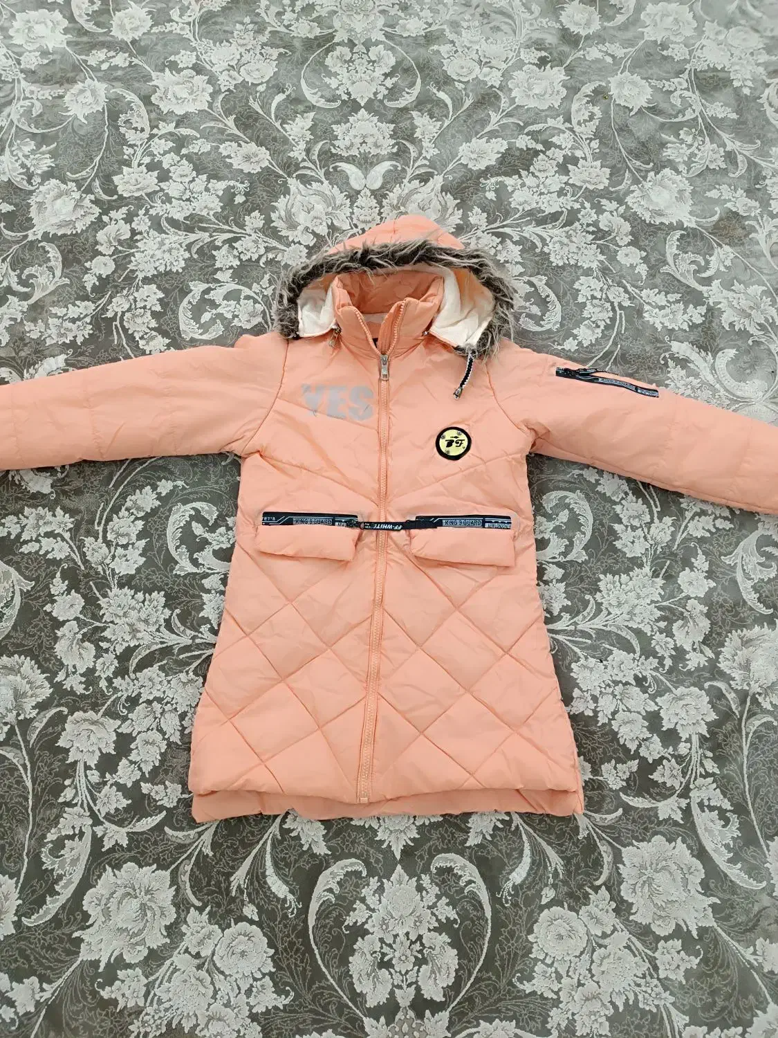 کاپشن و شلوار لی نو|کفش و لباس بچه|اندیشه, شهرک کوثر|دیوار