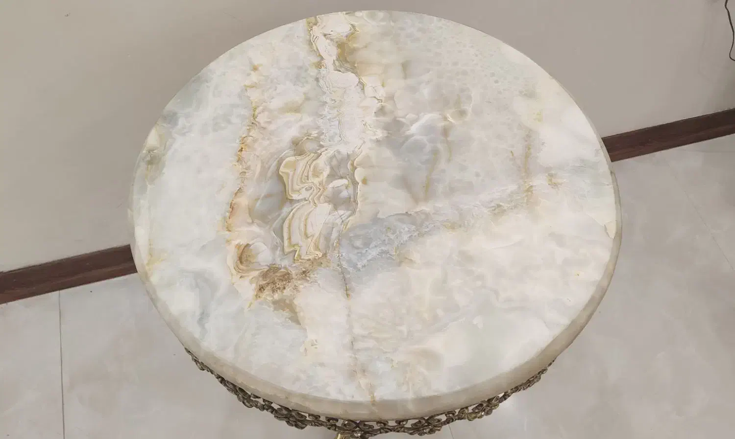 میز برنجی|میز تلفن|اراک, |دیوار