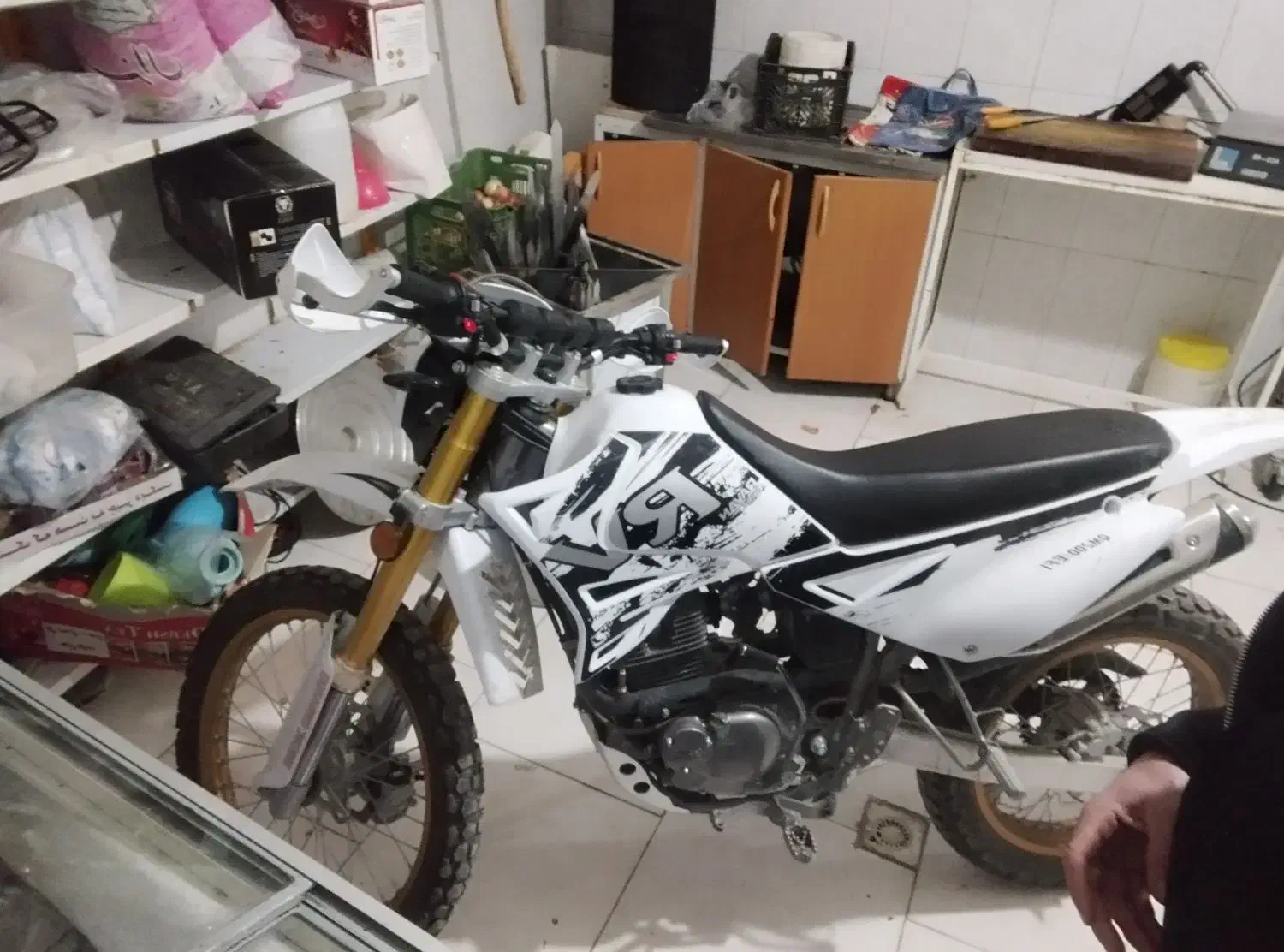 تریل روان|موتورسیکلت|گلبهار, شهر جدید گلبهار|دیوار