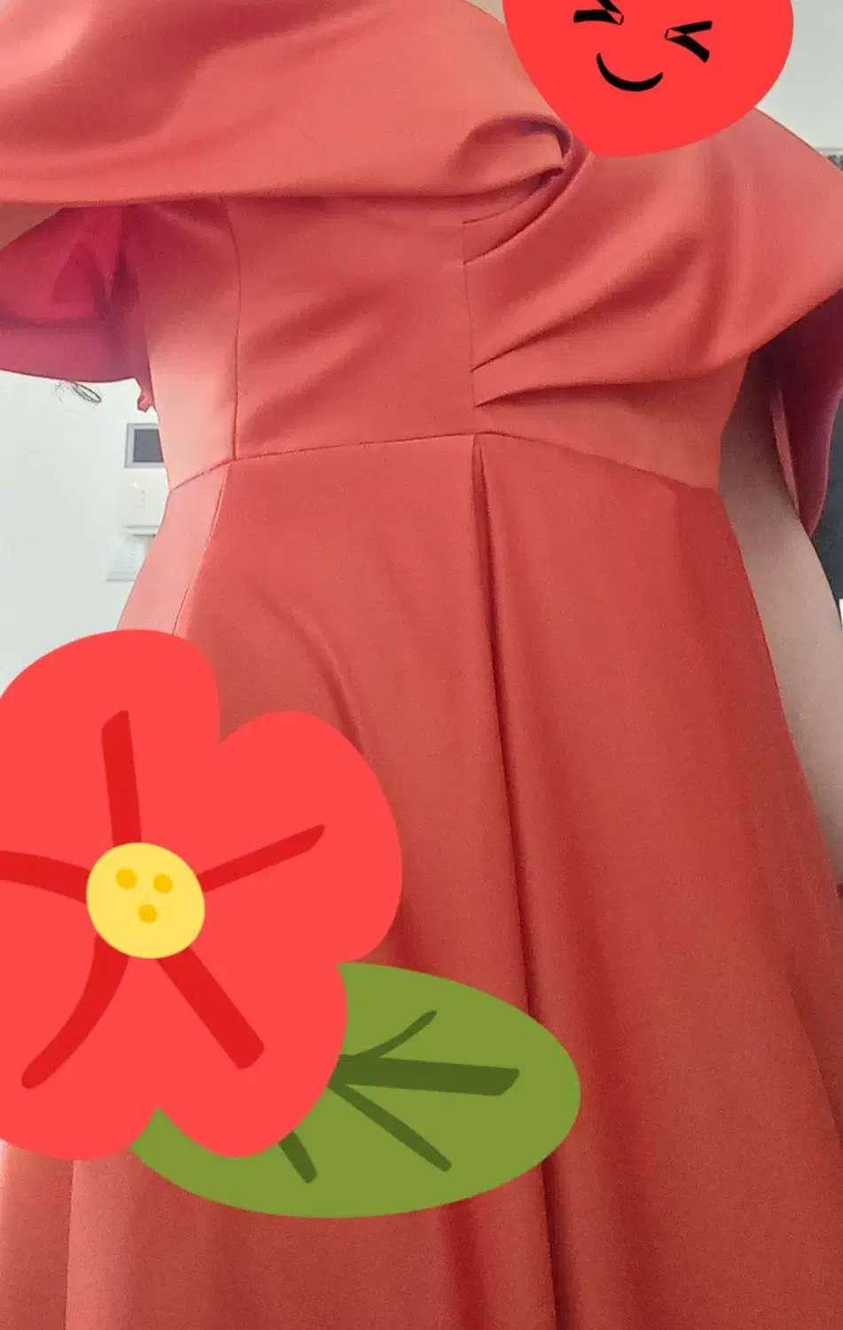 لباس مجلسی نو حتی یکبار هم تن نخوره شیک و تمییز|لباس|فومن, |دیوار