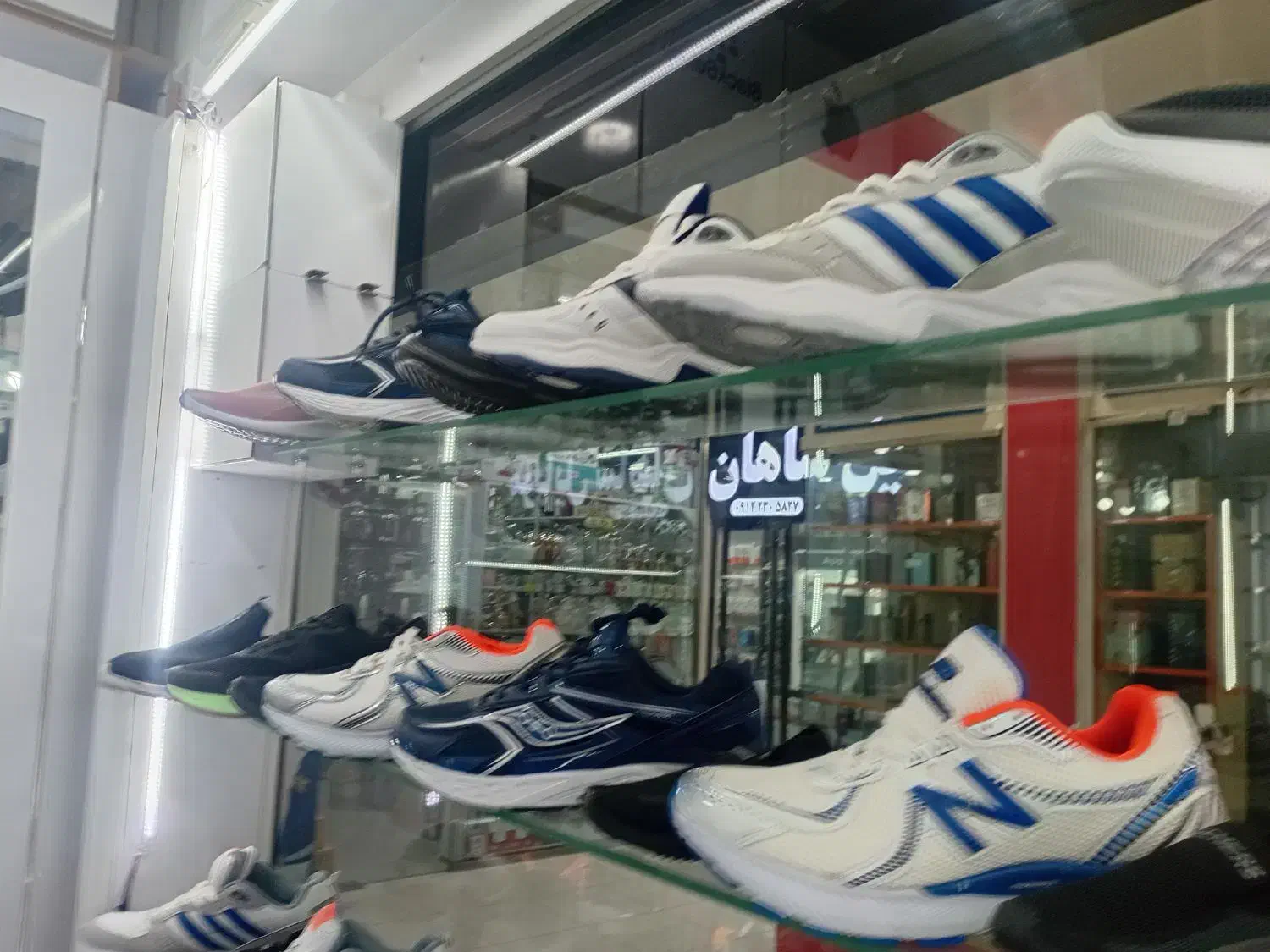 فروش کفش اسپورت|کیف، کفش، کمربند|سقز, |دیوار