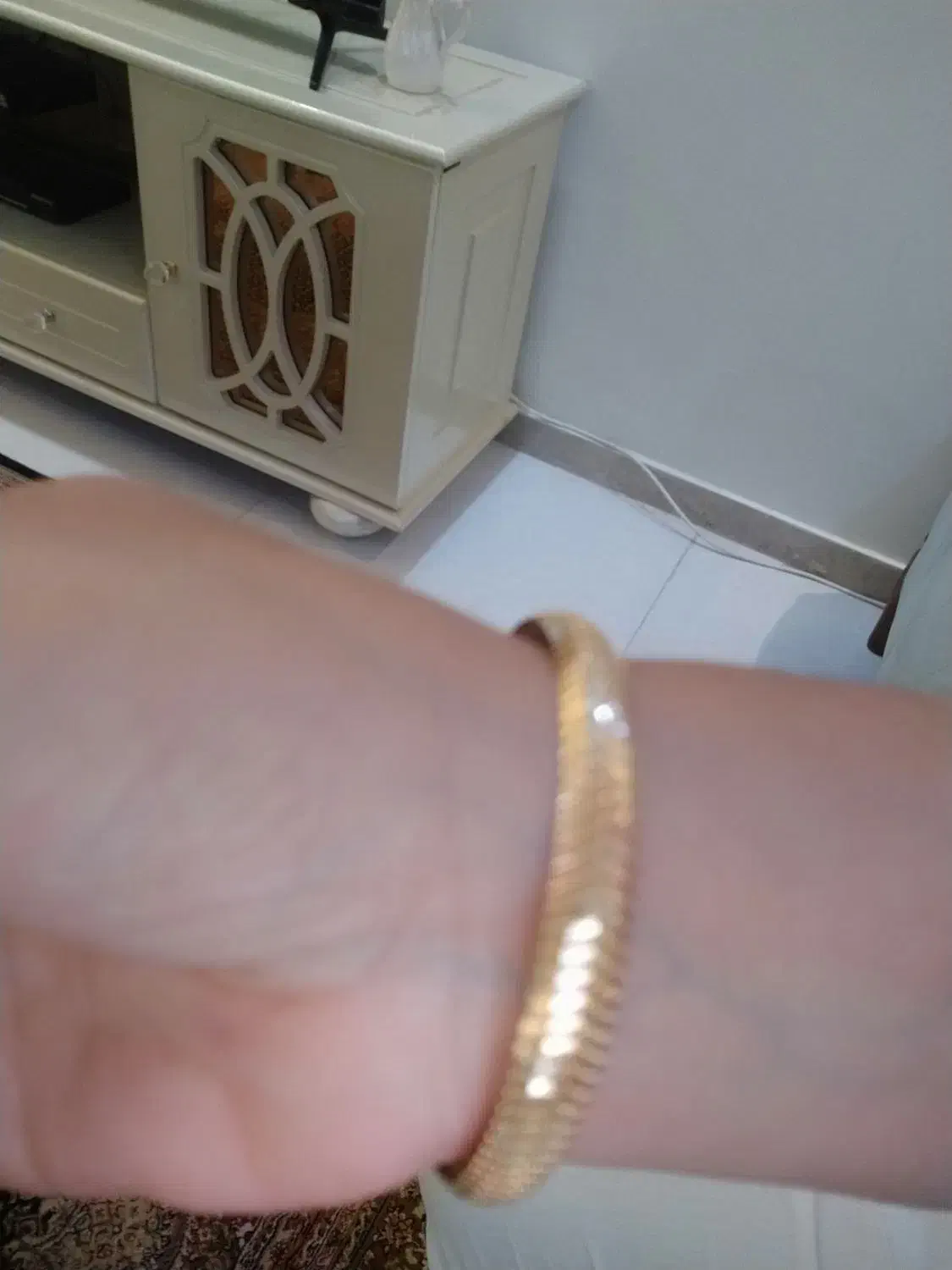 النگو|جواهرات|چهارباغ, |دیوار