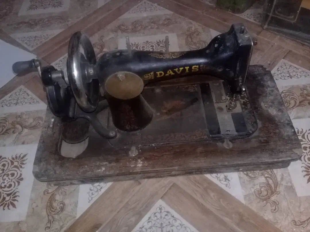 فروش چرخ خیاطی قدیمی|چرخ خیاطی و ریسندگی|شیراز, سیاه سنگ|دیوار