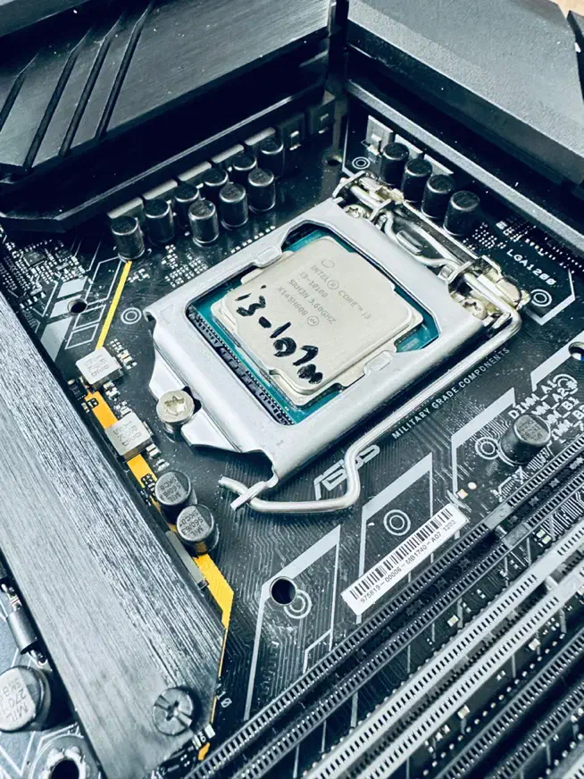 باندل b560 با 10100 نسل ۱۱|قطعات و لوازم جانبی رایانه|شیراز, میرزاکوچک خان|دیوار