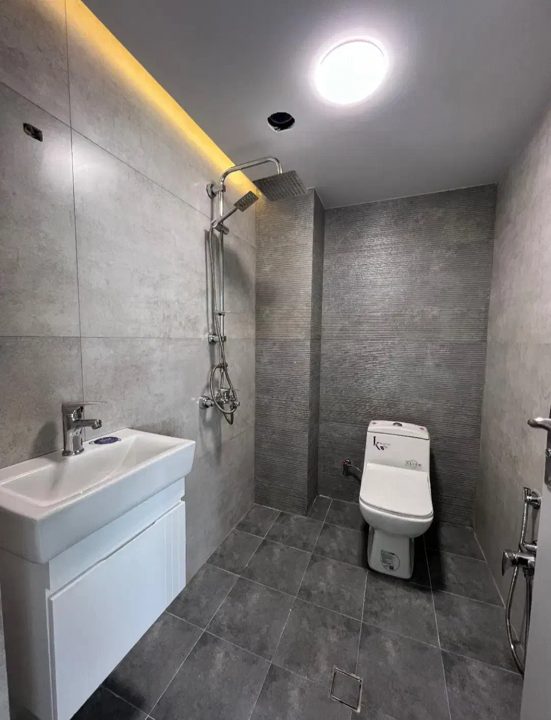 واحد ۱۰۵ متری در فاز۸ هم فول لوکس هم مشاعات بترکون|فروش آپارتمان|پردیس, فاز ۸|دیوار