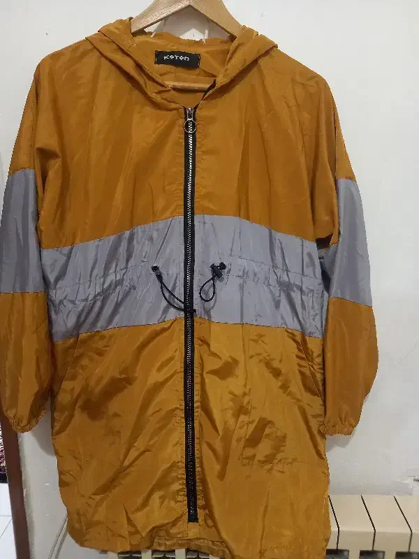 بارونی کلاه دار فری سایز تا ۴۸ میخوره|لباس|فومن, |دیوار