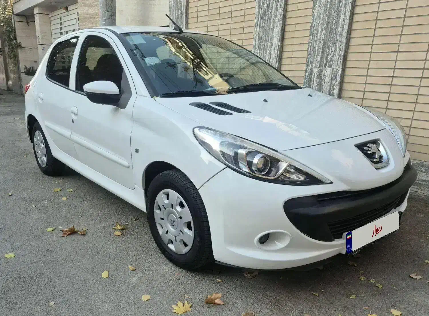 ۲۰۷مدل۹۸ بسیارسلامت|خودرو سواری و وانت|اصفهان, فروردین|دیوار