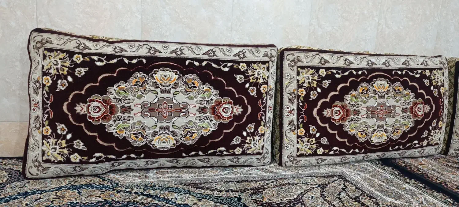 پشتی|پشتی|قم, شهر قائم|دیوار