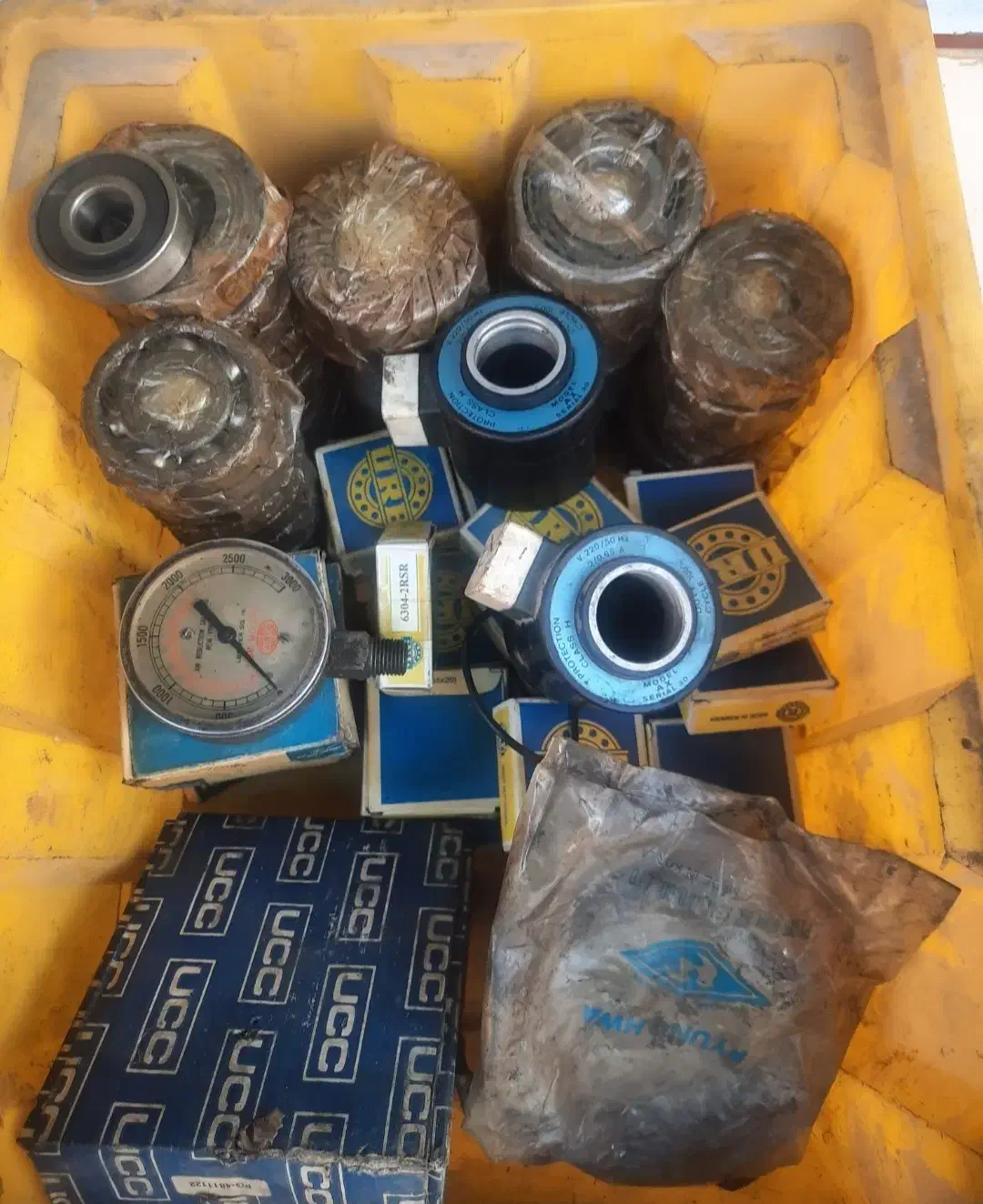 بلبرینگ حدود ۱۰۰ عدد آکبند خار فنری ایتالیایی|ابزارآلات|تهران, چیتگر شمالی|دیوار