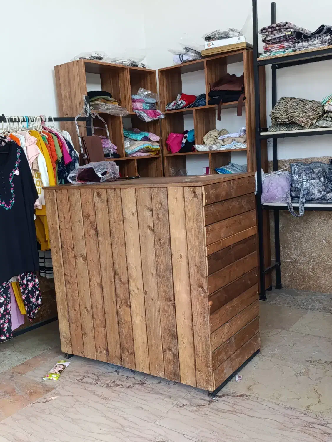 ویترین مغازه|فروشگاه و مغازه|قائم‌شهر, |دیوار