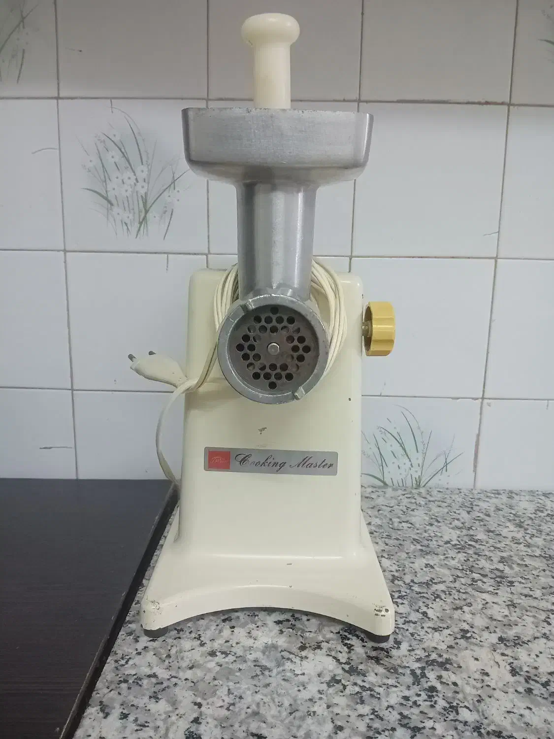 چرخ گوشت|خردکن، آسیاب، غذاساز|قم, زنبیل آباد|دیوار