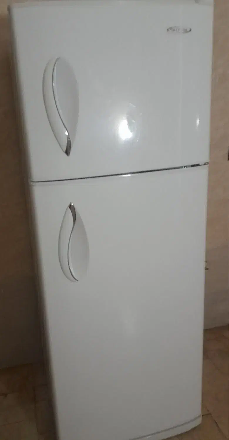 یخچال|یخچال و فریزر|قم, نیروگاه|دیوار